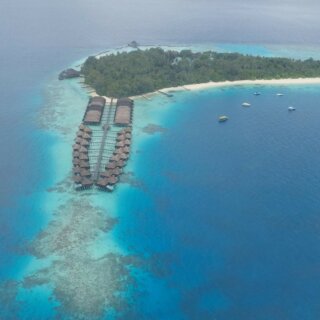 HOW TO BEST EXPLORE A NEW TRAVEL DESTINATION