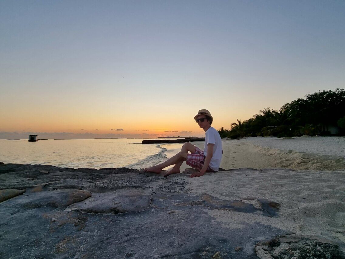 HOW TO BEST EXPLORE A NEW TRAVEL DESTINATION