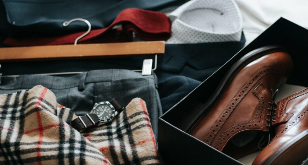 A GENTLEMEN’S GUIDE HOW TO DRESS WELL IN 10 EASY STEPS