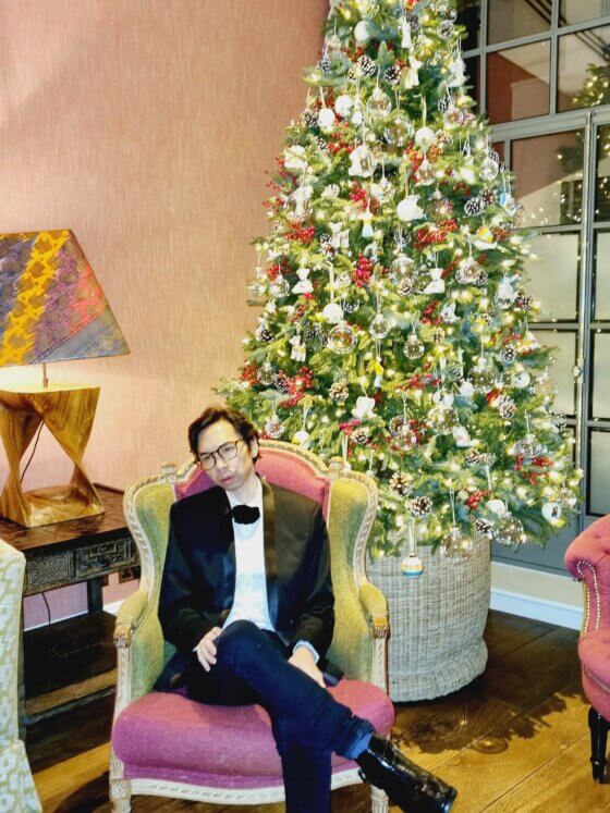 A GUIDE TO GETTING GLASSES THAT REALLY SUIT YOU