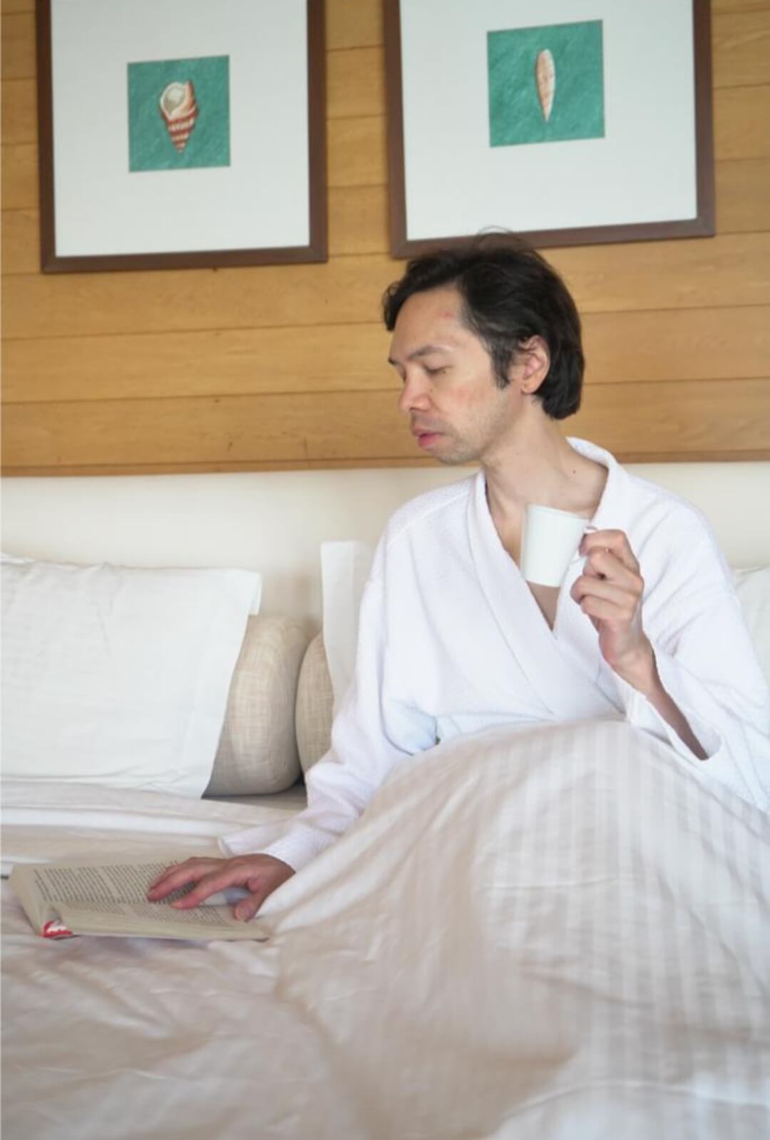 WHAT CAN HELP YOU STAY GROUNDED DURING EMOTIONAL STORMS