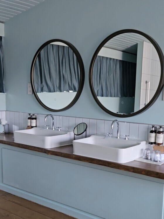 BATHROOM MUST-HAVES FOR A STYLISH AND PRACTICAL HOME